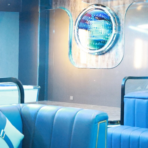 天津酒吧急聘,调酒师与服务员职位虚位以待！