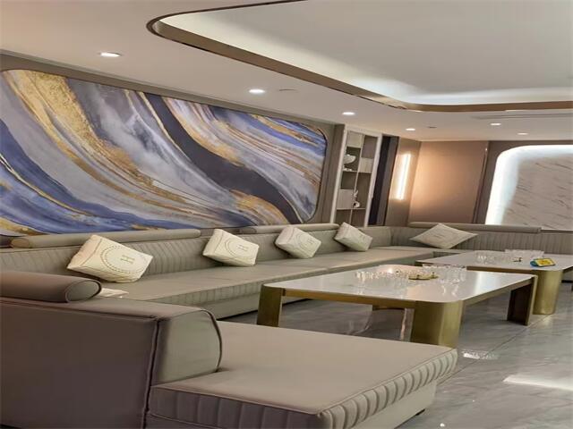 沈阳KTV招聘日结模特,日薪1500起,生意兴旺