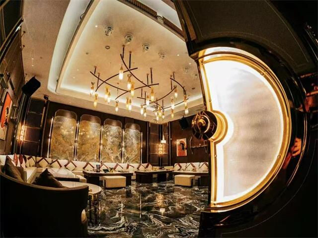 昆明高端夜总会诚聘精英，商务KTV期待您的加入，共创辉煌！