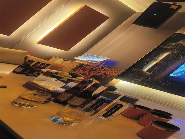 厦门高端KTV诚聘，商务KTV职位开放，低门槛面试，轻松入职