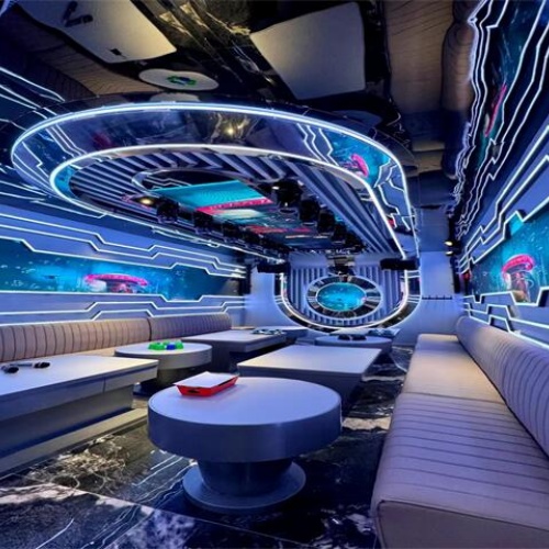 西安玫瑰ONE游艇荟KTV诚聘礼仪模特，开启职场华美篇章