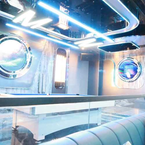 重庆KTV高薪诚聘服务员-优厚待遇与广阔晋升空间等你来！