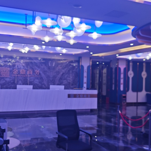 南充高端KTV招聘气质女性，享豪华住宿与弹性工作制