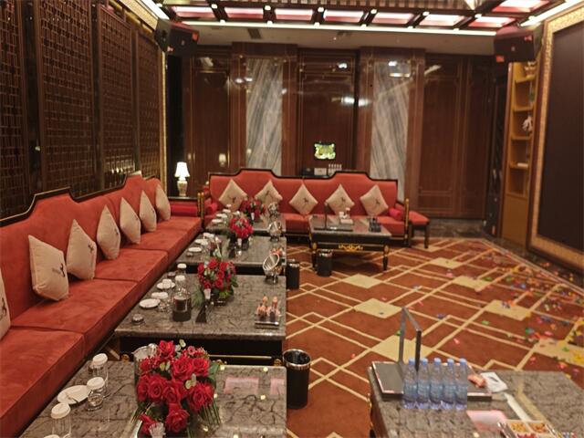 扬州高端商务夜总会，诚聘无押金轻松岗位