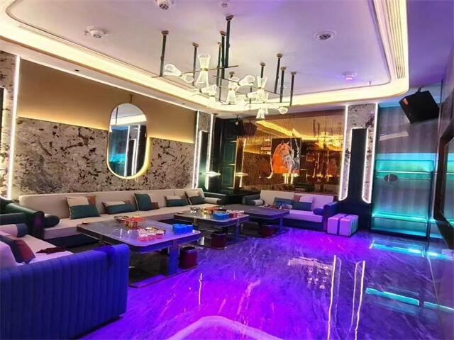 重庆夜场行业诚聘调酒师，职业发展机遇无限